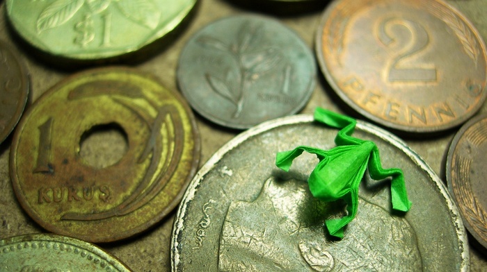coins, origami, frog