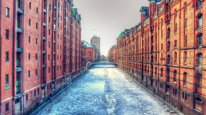 HDR