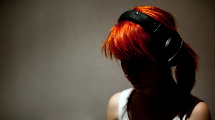 girl, hayley williams, dyed hair, Paramore, redhead, headphones