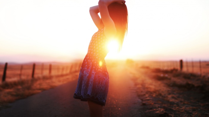 fence, Golden Hour, girl outdoors, path, sunlight, hands on head