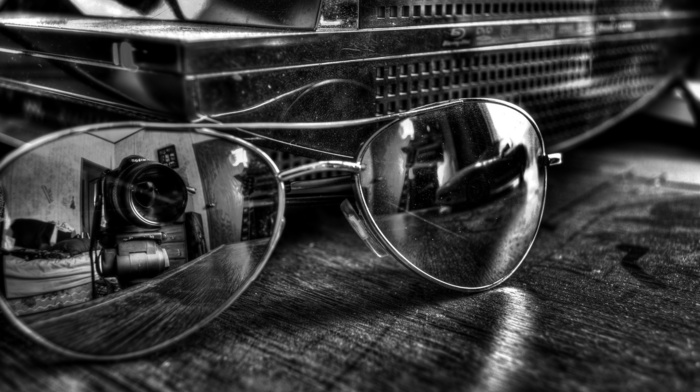 stunner, table, glasses, camera, reflection