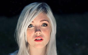 Devon Jade, freckles, white hair