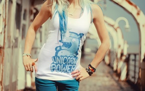 blonde, T, shirt, girl, blue hair, depth of field