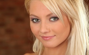 Annely Gerritsen, portrait, green eyes, blonde