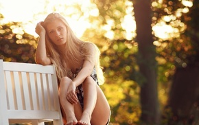 sunlight, girl outdoors, barefoot, bokeh, bench, blonde