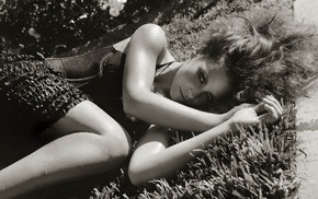 brunette, celebrity, grass, Evangeline Lilly, lying down, brown eyes
